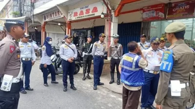 Dishub Singkawang Larang Trotoar Jadi Parkiran, Pengusaha Diminta Tertib