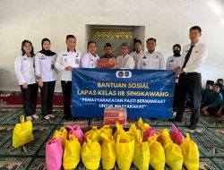 Lapas Singkawang Bagi Sembako ke Pesantren, Eratkan Silaturahmi dan Kepedulian