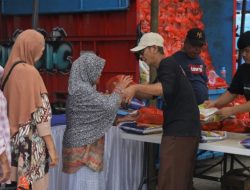 Operasi Pasar Tahap IV, Beras dan Minyak Goreng Ludes Diburu Masyarakat