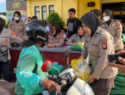Forkopimda Singkawang Berbagi 300 Karung Beras untuk Ojol, Suasana Penuh Keakraban