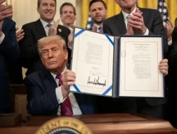 Donald Trump Bersikeras Bertemu Xi Jinping, Ketegangan AS–China Kian Memanas